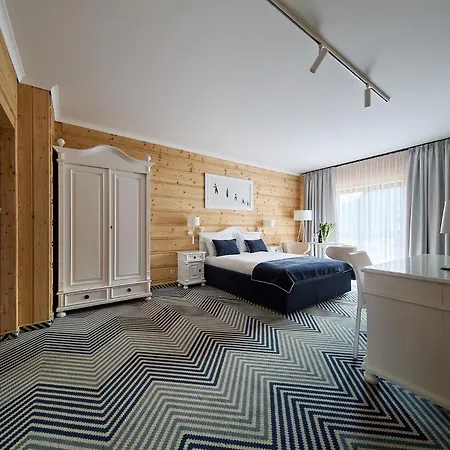 לינה וארוחת בוקר Jan זקופאנה