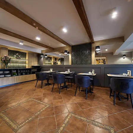 ベッド・アンド・ブレックファスト Jan 3*