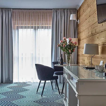 לינה וארוחת בוקר Jan 3*