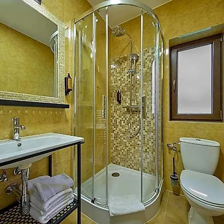 Bed & Breakfast Jan 4*